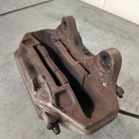 114799812-6996ad44-0e67-4c7a-a007-7181582cabbd-Piece-Etrier-avant-gauche-freinage-209236061A-VOLKSWAGEN-TOUAREG-1-PHASE-2-327652e031320c3f9b24dcbd8daa1aa913e729c4d0b0f85073b64663d65a5957_m.jpg