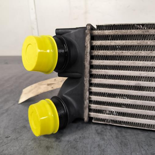 114875923-3f5eb1f4-3edf-433b-a89f-8ea283ed292b-Piece-Echangeur-air-Intercooler-0384L4-PEUGEOT-308-1-PHASE-1-e6e2a3aba8992a00fde9d172ff81ec6d3d76cc933446a72134c2139dc28fcea7_m.jpg