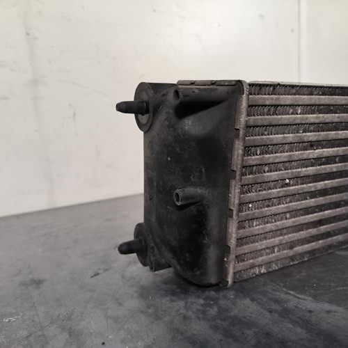 114875923-58b9bdef-feb0-4e1e-a812-ee6a51c1907a-Piece-Echangeur-air-Intercooler-0384L4-PEUGEOT-308-1-PHASE-1-a6c99c350d90740a25855aac7474897c42dfaab5f31d3a76a08b60c50135f135_m.jpg