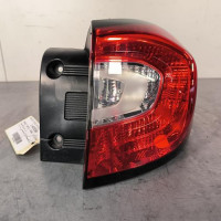 114876580-9b01a7bc-f499-43df-bcc7-cbe2e3419800-Piece-Feu-arriere-principal-droit-feux-265509762R-RENAULT-CAPTUR-1-PHASE-1-10765bf5cbbf4c406ccb339f3e70255b51b815bb1f10fb7bed0474079b3d362c_m.jpg