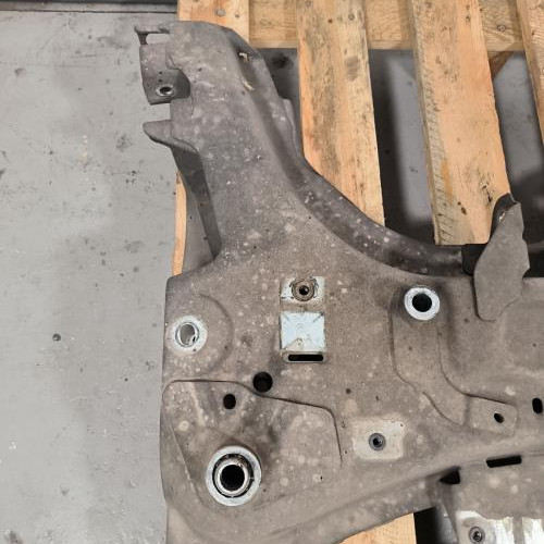 114879803-e67f1479-9240-41f9-8192-382cf046276e-Piece-Berceau-avant-544017519R-RENAULT-CAPTUR-1-PHASE-1-706fe6dd3fb0b77cecddee61da126a5e97853021a3286acf0e880c013cef36f0_m.jpg
