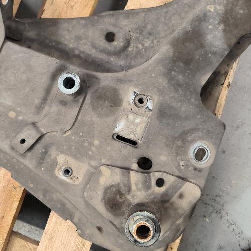 114879803-694413ca-47b6-4eb4-ace9-2ce8df9e9913-Piece-Berceau-avant-544017519R-RENAULT-CAPTUR-1-PHASE-1-3311b019b835e327bf7f54e78c69a70a4aa17504b09002e7d6db874f3402b77c_m.jpg