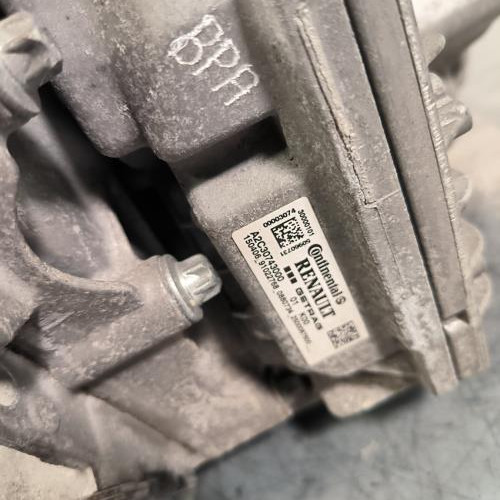 114880367-5a9638ca-726c-4ca8-8f35-27f029f39abc-Piece-Boite-de-vitesses-320104062R-RENAULT-CAPTUR-1-PHASE-1-2b0bde31bfa476b01192150b0502a10d482bbfdcc1f0158b3a9fe10f12d5eccc_m.jpg