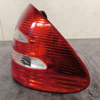 114883928-d1a548a4-ab51-4149-9546-f43b0b311ed9-Piece-Feu-arriere-principal-droit-feux-2118200664-MERCEDES-CLASSE-E-211-PHASE-1-45b19223ef09d802926828e4342eea7381ea1bb445dd1bc869ed63b36522e562_m.jpg