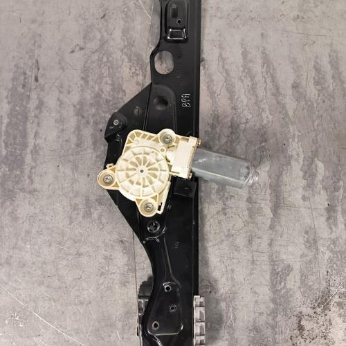 114887023-2e296685-3a4e-4905-8175-bb672eeceb80-Piece-Leve-vitre-electrique-arriere-droit-2117300446-MERCEDES-CLASSE-E-211-PHASE-1-4f01a4ebf7db2c05a9e321e32f9c9617405089489141131ccc5d56de65021618_m.jpg