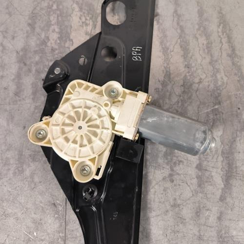 114887023-f44c6064-bd09-43e0-ad52-514a01ad1679-Piece-Leve-vitre-electrique-arriere-droit-2117300446-MERCEDES-CLASSE-E-211-PHASE-1-92f291fdb6a85c7621701be62d9db650ad32fd620bf8c3e4632e4e9b9bc56e2d_m.jpg