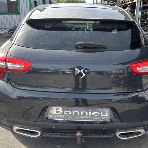 Vehicule-CITROEN-DS5%2520PHASE%25201-2013-73a3f1ce825e67d203f24414086c0e4cff81a3ecb82f38fe37c1be0bd734719f_m.jpg