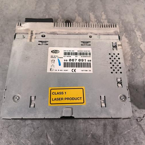 114938067-d5c39d25-d59a-43ff-a39e-76a8024e757c-Piece-114938067-Autoradio-dorigine-1612394580-CITROEN-DS5-PHASE-1-16-HDI-8V-TURBO-557905a3f8398fe174aabbd93269a3750a777c8c0eca4e89d8a0c7d4640235b5_m.jpg