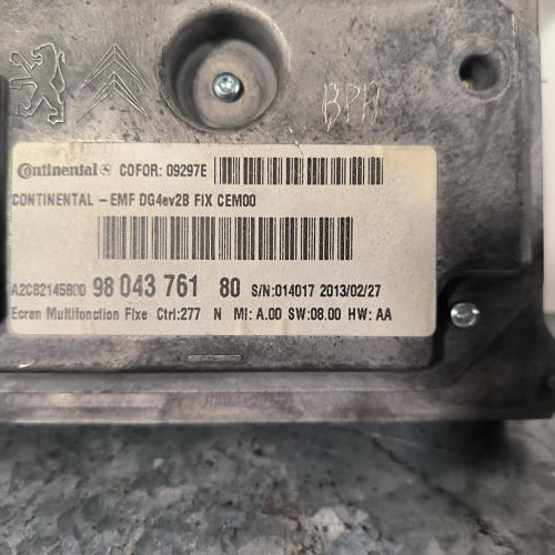 114938069-c87b6af3-5d72-491c-8544-bad982297ec8-Piece-Ecran-GPS-9804563180-CITROEN-DS5-PHASE-1-bbc384ece959f7e52027090435a2dd5c62d2099c7a8f047202a007c61414bff1_m.jpg