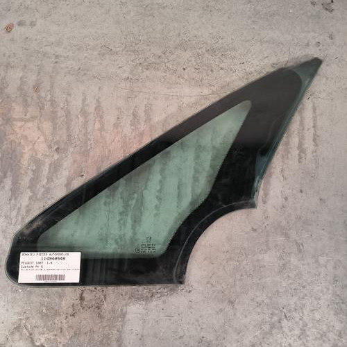 Custode avant gauche