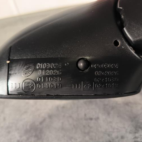 114940660-8b850c6d-eb13-42f6-b662-1d7700a32d90-Piece-Retroviseur-droit-8153WN-PEUGEOT-4865b2f9e4e83afa1e12a8855b6be818e079fc208821cc2fd8c1ecfac7a3d3af_m.jpg
