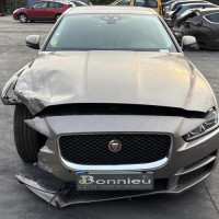 Vehicule-JAGUAR-XE-2015-3a34007d661bf161e68897ab7a01d5b2848c8aad980cd451349884eaa3406c93_m.jpg