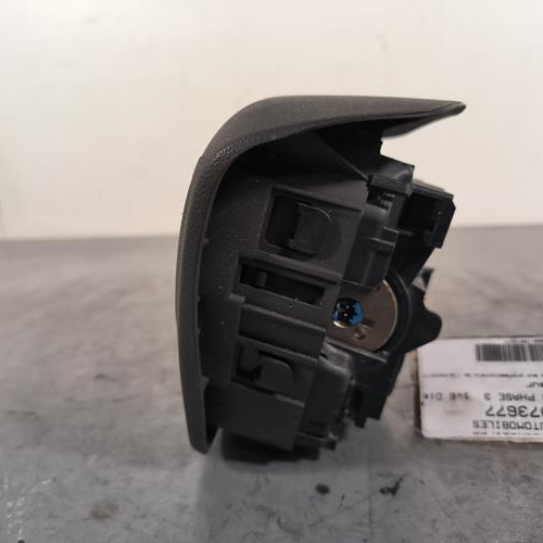 115073677-111d0019-554c-4355-9964-956c69f7ee40-Piece-Air-bag-conducteur-985701921R-RENAULT-SCENIC-3-PHASE-3-9f7156caa75cd52fb94cea5b8cca928f386945166ed520a52fafd6fda4113ddd_m.jpg