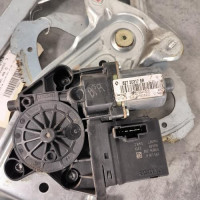 115073693-bbd550bd-4f09-4288-ac25-844dcac8761f-Piece-Leve-vitre-electrique-arriere-droit-827208148R-RENAULT-SCENIC-3-PHASE-3-ef310b73601f1bd1e13cfdb245ba398ddb3e2bc43718925b4996e485fec3a711_m.jpg