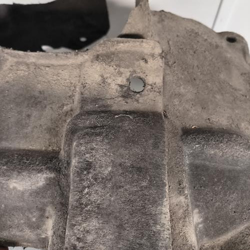 115073700-f91fb0fc-d452-4924-8e01-2fcb14304d8b-Piece-Pare-boue-avant-droit-638450007R-RENAULT-SCENIC-3-PHASE-3-b98187157b984d40fc567fcca429081141284936eef26b22c853e6113b8ddef8_m.jpg