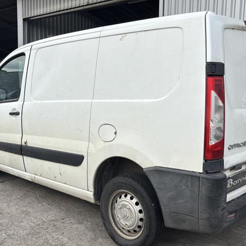 Vehicule-CITROEN-JUMPY%25202-2014-0bb0ae87d42395cc221684a8bfee25e0f7c2cd4fdec13dacfdd1edad43220d2a_m.jpg