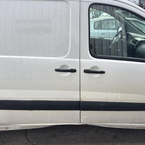 Vehicule-CITROEN-JUMPY%25202-2014-539b7ba5ba2e51ba3dd2d1d0f64454de3c6699e0ecf2c0f3990776173c713d56_m.jpg