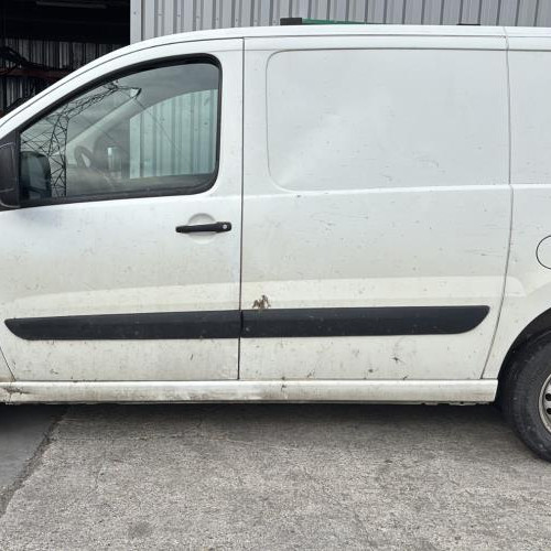Vehicule-CITROEN-JUMPY%25202-2014-3c78f7173783a787ee40d21e8ceac5c4bd1a9f70b8156355c9bdc975444b93ce_m.jpg