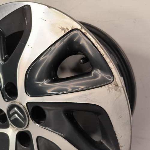 115215061-093c254f-b063-4381-8b41-e9d67ec881c2-Piece-Jante-9674971477-CITROEN-DS5-PHASE-1-786db46d9028260661d200d17b7062b507a842840d2a94fa56a82d8686623e6c_m.jpg