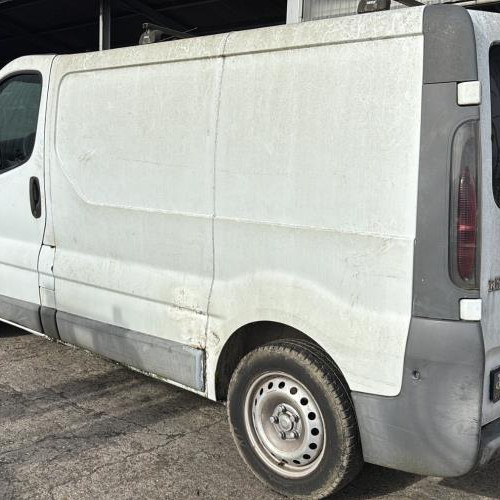 Vehicule-RENAULT-TRAFIC%25202%2520PHASE%25201-2002-a18e69548103c47fcaa830820c3663450a8c99a2fad132de4ddb5df3d24f49b0_m.jpg