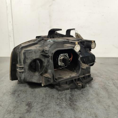 115837200-6642d068-ee08-41e0-acc2-d9ed57e10f9e-Piece-Optique-avant-principal-gauche-feuxphare-8E0941029C-AUDI-A4-2-PHASE-1-b9710adb537f9f72d55b954bc9d85079e159369dace7bd51254b868ead22efe1_m.jpg