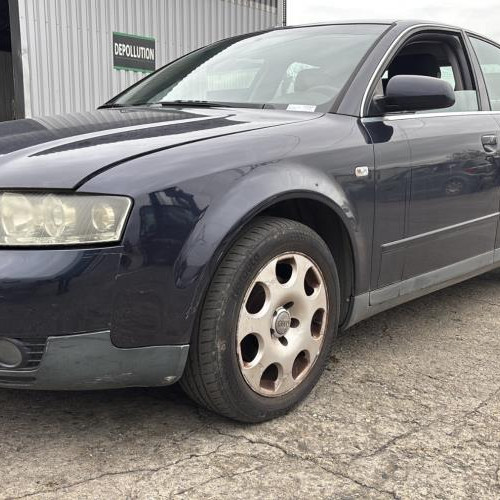 Vehicule-AUDI-A4%25202%2520PHASE%25201-2002-3b6ec79b9f9b5297a59360be115bd941e064843ec5a3d96e4a9f3a5f982e89f6_m.jpg