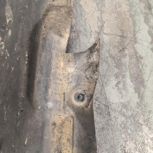 115844169-04e9c398-68d7-4998-a213-184d043443cf-Piece-Pare-boue-arriere-gauche-7700410232-RENAULT-CLIO-2-PHASE-2-c07c025c535531a059e02ecf5c052a6ddd54438fec97e22260fc685978e2f0a2_m.jpg