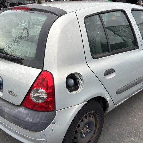 Vehicule-RENAULT-CLIO%25202%2520PHASE%25202-2001-c62757f70f42e395f1ae0198ea2f08ca4a5b2630bd6de75c17dfdd3d16606a92_m.jpg
