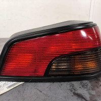 115850127-50d1e4ae-b352-4821-9081-f1f7e8dc01fa-Piece-Feu-arriere-principal-droit-feux-635195-PEUGEOT-306-PHASE-1-75f57826f65984f666c653342c8eae6de19f6866fc8f73296a0d7304cd31e33d_m.jpg