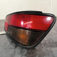 115850127-722b2c01-8d9e-4c21-b7a8-36f3be59724c-Piece-Feu-arriere-principal-droit-feux-635195-PEUGEOT-306-PHASE-1-cc7df4df26c8056223d168193136ec3dd67439cf392bbda2abb54e38a50a4d6e_m.jpg