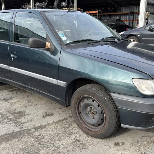 Vehicule-PEUGEOT-306%2520PHASE%25201-1996-e3b8be6fd66e3cae96b9ce4787712644c3538fec08c0431b69fea19c3dd9294f_m.jpg