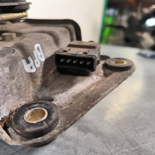 115851346-82566500-fd57-457d-878b-b62698a85faf-Piece-Moteur-essuie-glace-avant-640589-PEUGEOT-306-PHASE-1-9507fa44c5bcca6b8267cc20adeba11dc9cac44f8e37d9904e96d2f1ec18aa84_m.jpg