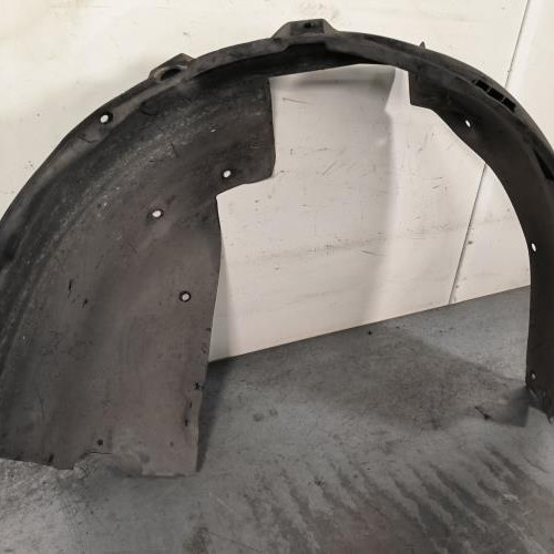 Pare boue avant gauche