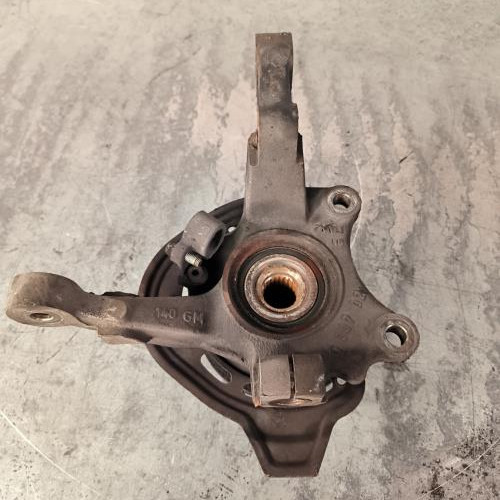 115854518-7a6ebd1b-35cb-463e-b89f-6b48f2e20eda-Piece-Fusee-avant-droit-9156141-OPEL-CORSA-C-PHASE-1-2c6ebbf5a961c453062ba78661d009267bb60af9c4bc609600e59109a09145f6_m.jpg