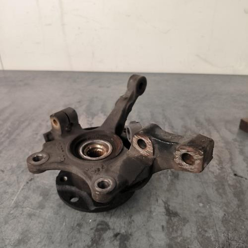 115854518-bc22c730-9a8e-4422-bfec-01b95ad4dffe-Piece-Fusee-avant-droit-9156141-OPEL-CORSA-C-PHASE-1-19fa0abfa2dbc3ed5eb745ddcb59eab4c0f6f2c88254a9384d0ef99696a8e57e_m.jpg