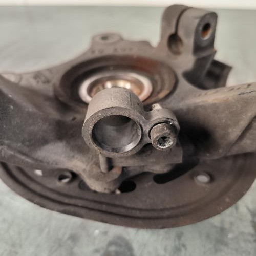 115854518-16c7ab57-0eaa-4181-8bf6-0b1c40669fe9-Piece-Fusee-avant-droit-9156141-OPEL-CORSA-C-PHASE-1-be4a906f0c6f0af70c38d66c8d4e409b19f4876445c8ef33d687226f686e9308_m.jpg