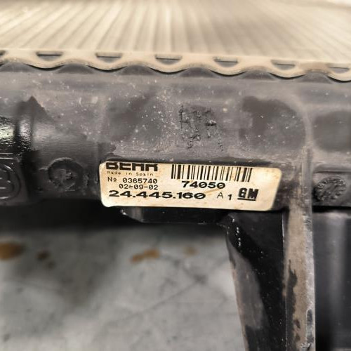 115854527-9374d4a4-cd0d-4ead-be7b-900578adaa7c-Piece-Radiateur-eau-95513834-OPEL-CORSA-C-PHASE-1-5e44cc25981d5a2571e0050f8001bd95b1193c55ed8ba4638988c70753888c6f_m.jpg