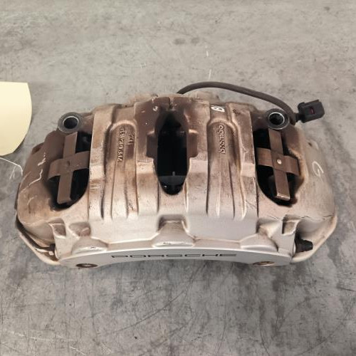 115906657-0e6e9733-7d13-450f-beaf-20eab8d751f2-Piece-Etrier-avant-gauche-freinage-7PP615123-PORSCHE-CAYENNE-2-PHASE-1-c9185c9ae9a0321a5cbb5c7efcaea1ecaf7ab6421e56efde37ec430a2216d047_m.jpg