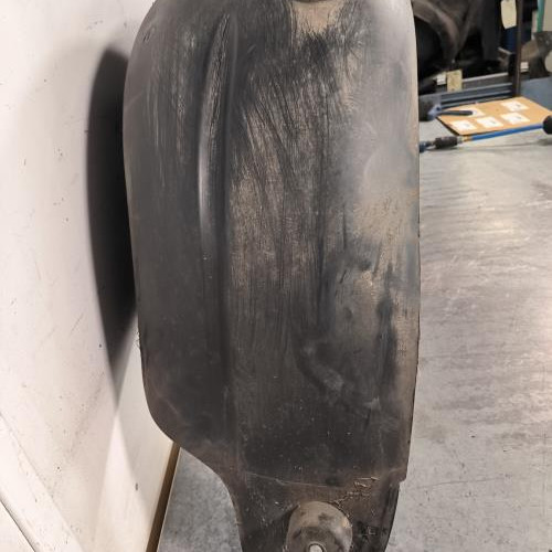 115921549-7bd175df-91f5-4cf1-a6f1-5e8f055b1c76-Piece-Pare-boue-arriere-gauche-00008529PW-CITROEN-C4-1-PHASE-1-392defef5fa056f73055f6a65ad83089b5e80fda05d373f31a1fa3f7c961c3a7_m.jpg