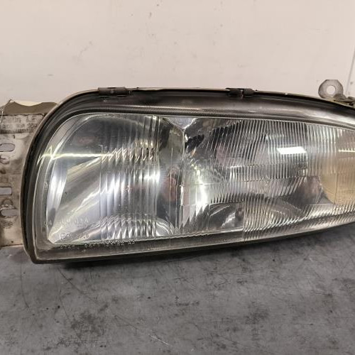 Optique avant principal gauche (feux)(phare)