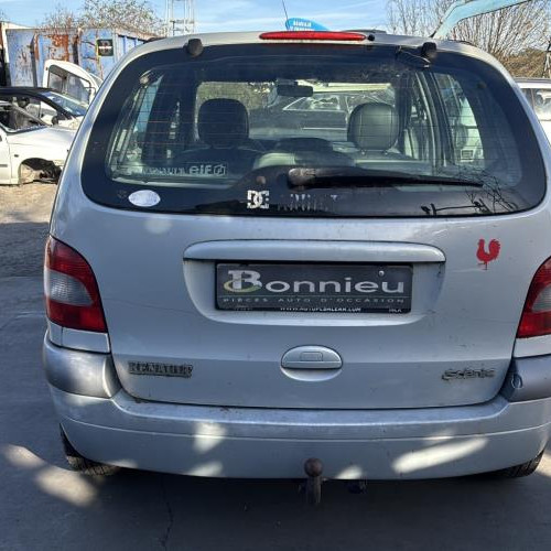 Vehicule-RENAULT-SCENIC-2002-fe0257cedbea4ed5aad307220bf91f2607ec1f2fa2e9ac5a240aed82b95f028c_m.jpg