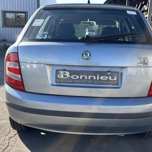 Vehicule-SKODA-FABIA%25201%2520PHASE%25202-2005-ff9d8269f7a9ac6995daed5fb7ac20c5b5c59d46f742eb77bff2de9c73a61dc8_m.jpg