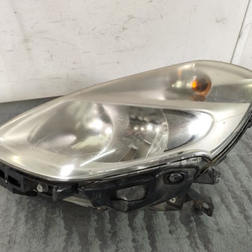 116566471-0aa06273-9b5b-4711-9191-4938c301537e-Piece-Optique-avant-principal-gauche-feuxphare-260607570R-RENAULT-CLIO-3-PHASE-1-16176062c1eabca93d440b901f99bf9b44a99012dcfe38227d0590df4007f405_m.jpg