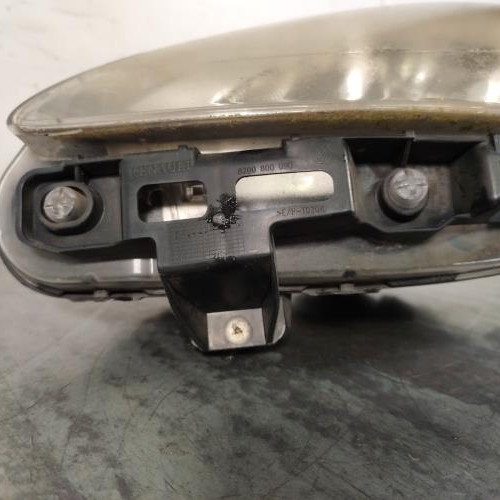 116566471-ab6690a5-b31c-49e1-9cb1-d8929b2aad39-Piece-Optique-avant-principal-gauche-feuxphare-260607570R-RENAULT-CLIO-3-PHASE-1-ee70dc5ec499eeb4047be2fe57852d451976b4b707d5bebb20fa14782b12031e_m.jpg