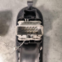 116567486-d17d792f-2f00-4223-8d75-51e7ee05be99-Piece-Interrupteur-de-leve-vitre-avant-gauche-8200214939-RENAULT-CLIO-3-PHASE-1-4407dfef64d8336e6f74b1ca94a8e8f88d24c17698d2dfa8b55bad753ebfd4f9_m.jpg