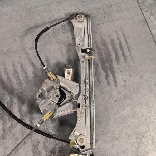 116567488-d492e575-a87b-4b2a-934c-82d6bfcd66e7-Piece-Leve-vitre-electrique-avant-gauche-8200291145-RENAULT-CLIO-3-PHASE-1-c07c76d3c94bb2c1ac0ddb56cfd47214867c853c6c7d43583a77bea84a10b75b_m.jpg