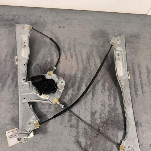 116567488-49520a93-1fc9-4ce1-a6cc-cf7c3963e53c-Piece-Leve-vitre-electrique-avant-gauche-8200291145-RENAULT-CLIO-3-PHASE-1-014660a7ccb7bbe90949b8c56aab608fed92517638d693ce96651573b1ba5147_m.jpg