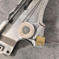 116567488-8ad30195-311a-4a0d-a046-b2d7a4b88145-Piece-Leve-vitre-electrique-avant-gauche-8200291145-RENAULT-CLIO-3-PHASE-1-a0ec36b0dd43529fbc9fd772838eb5b0f95574fd681f25cd7f7d5979f1800bdf_m.jpg