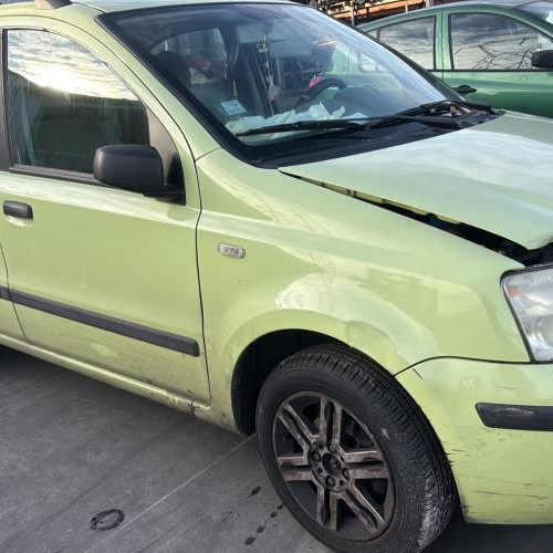 Vehicule-FIAT-PANDA%25202%2520PHASE%25201-2004-998ebe85199cae6d949e27a7759f0893f79a9f26c7fc4ede997e91b7a3e5193f_m.jpg
