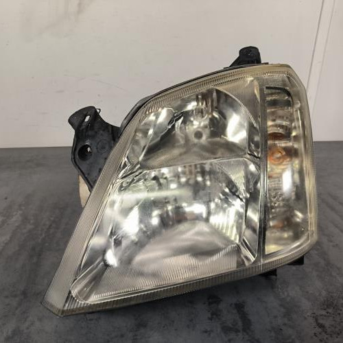 Optique avant principal gauche (feux)(phare)